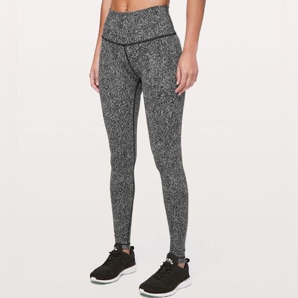Lululemon Wunder Under High Rise 6 - Picture 1 of 11